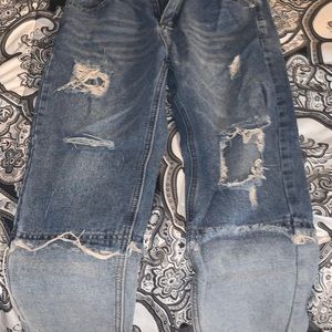 Distressed Boyfriend Jeans